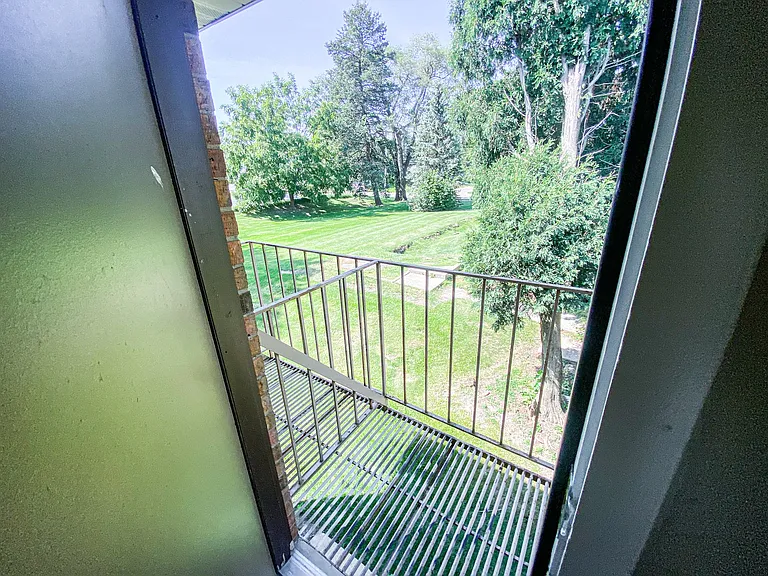 Capitol View Apartments — Photo 54