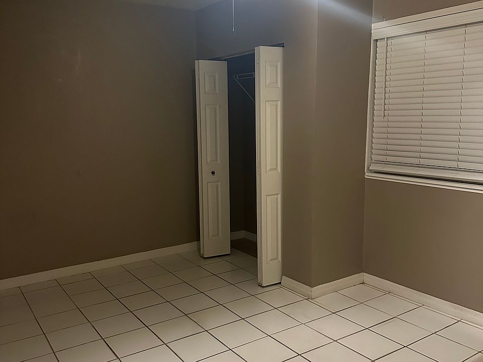 1st image of 5810 Willow Bud Ct #1
