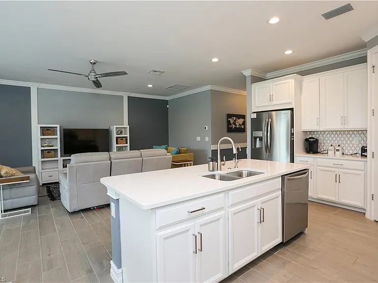 16579 Crescent Beach Way — Photo 27