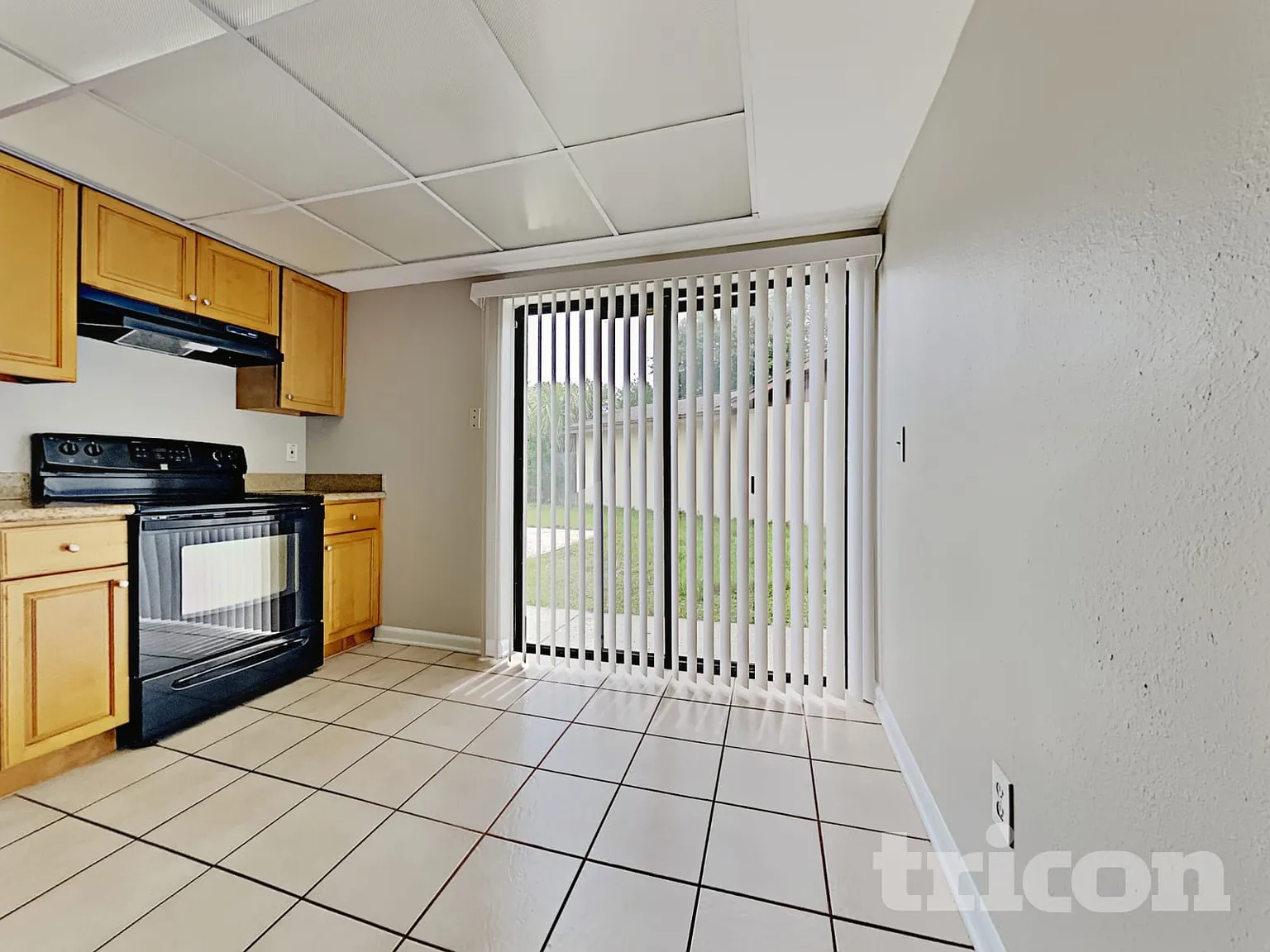 5008 Dollarway Court Tampa FL — Photo 4