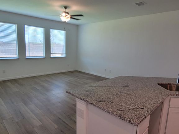 4th image of 2508 Starwater Dr