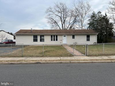 121 Belmont Dr, South Toms River, NJ, 08757