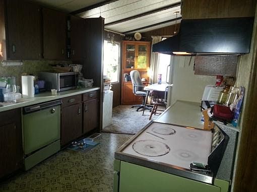 2nd image of 409 Riverview Ct