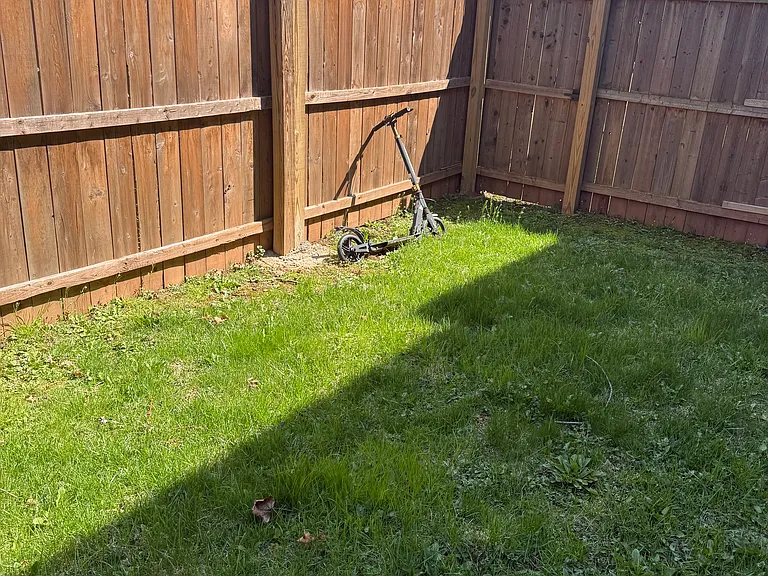 143 E 5th Ave #18 — Photo 15