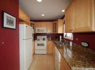 747 Mammoth Rd UNIT 2, Manchester, NH 03104