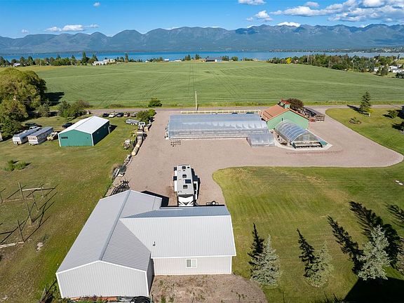 2nd image of 33953 Fox Rd