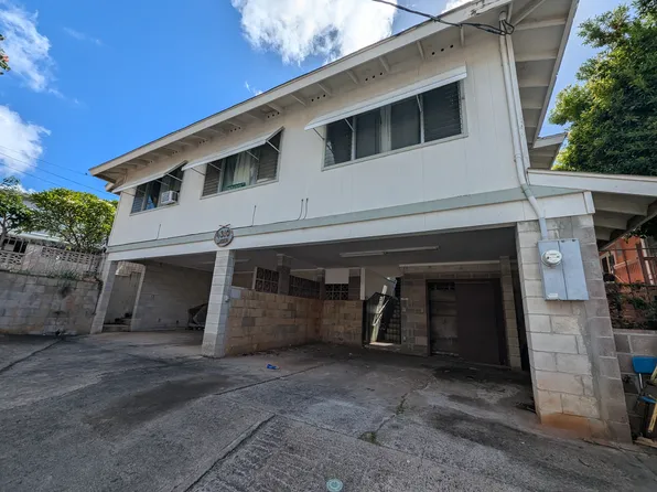 4310 Likini St, Honolulu, HI 96818