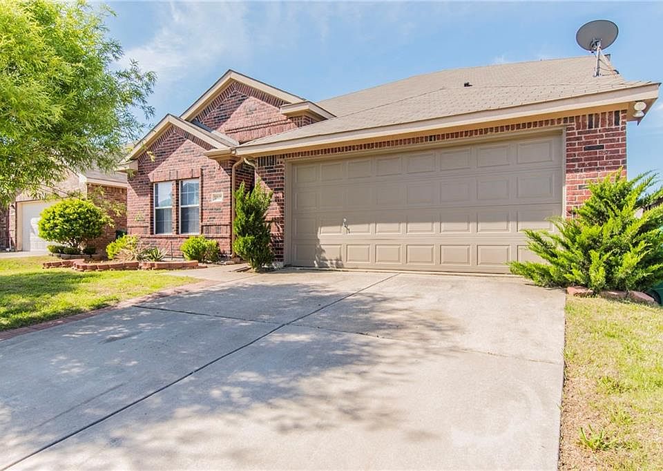 1st image of 14609 Crystal Lake Dr