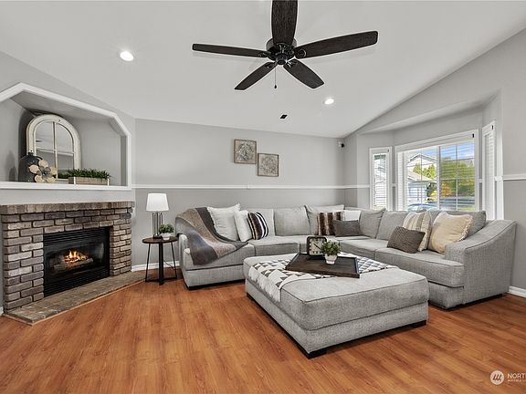 4th image of 18200 108th Street Ct E