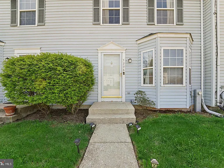 7206 Rutherford Green Cir — Photo 23