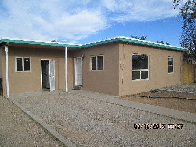 1st image of 2513 La Veta Dr NE