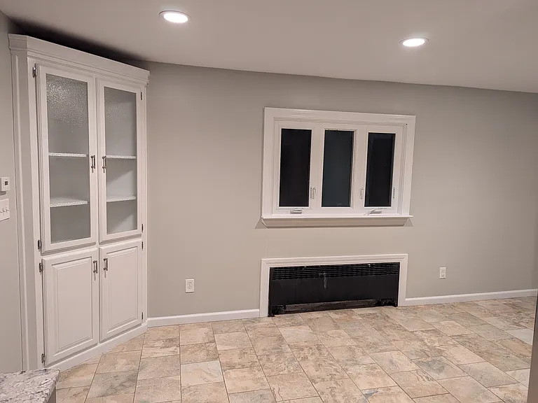 156 W Center St — Photo 5