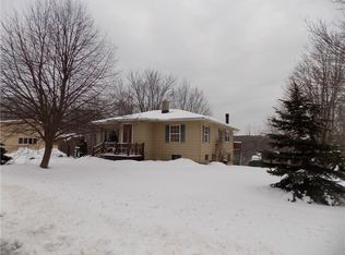 9575 Findley Lake Rd, North East, PA 16428