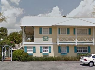1202 Palm Trl APT 4, Delray Beach, FL 33483
