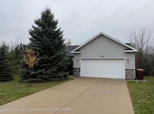 7754 Madrid Dr, Lansing, MI 48917
