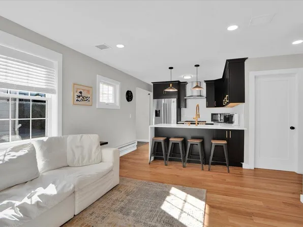 305 Sherman Avenue image 11 of 48