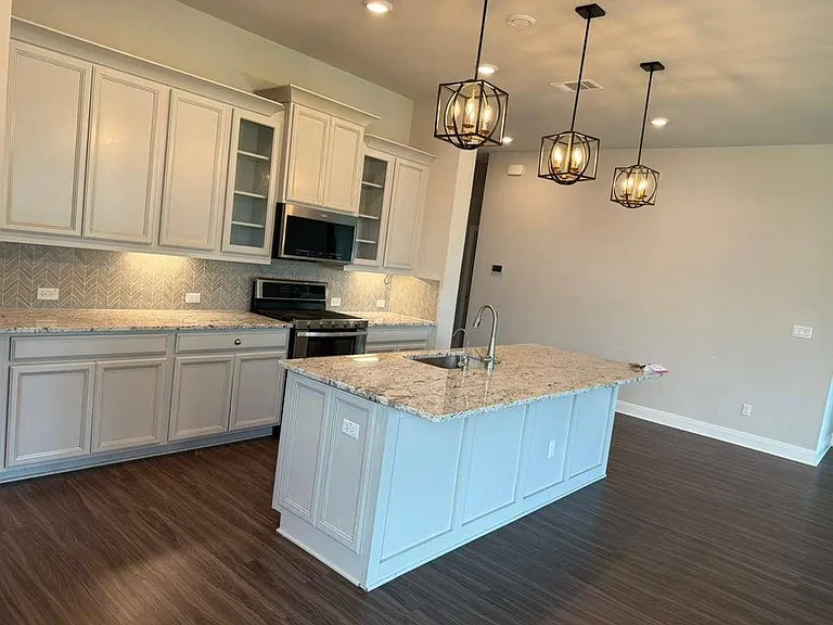 141 Seminole Dr — Photo 7