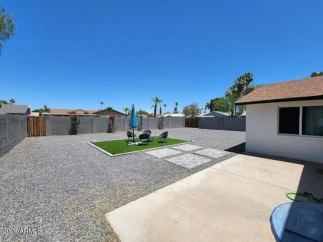 630 E Julie Dr — Photo 17