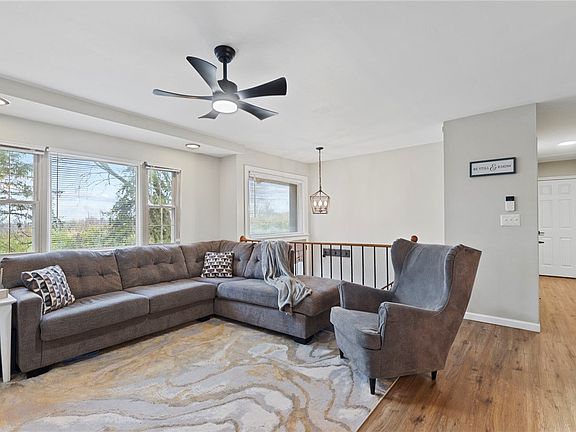 5th image of 8180 Manning Rd