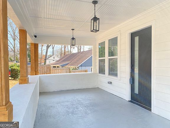 3rd image of 2960 Hogan Rd