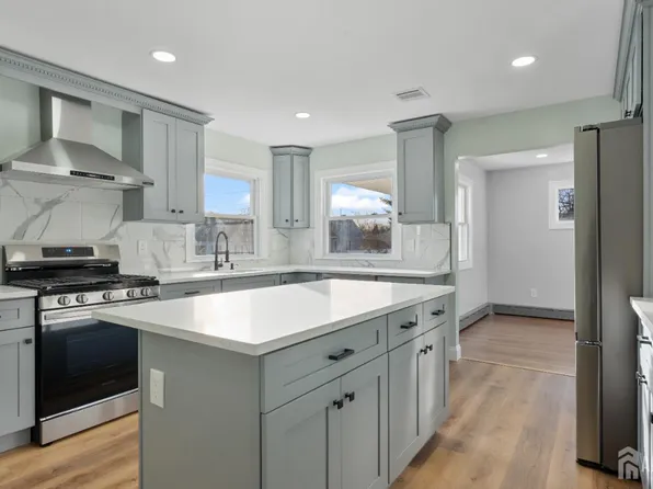 514 Longwood Ave, Bound Brook, NJ 08805