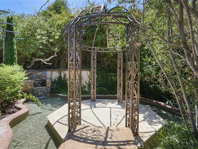 27801 Golden Ridge Ln — Photo 17