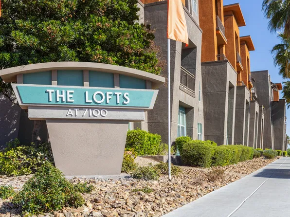 Lofts at 7100