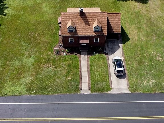 5th image of 211 Cheswick Ave