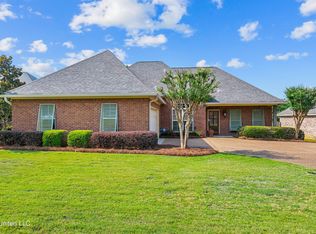 906 Sea Turtle Cv, Brandon, MS 39047