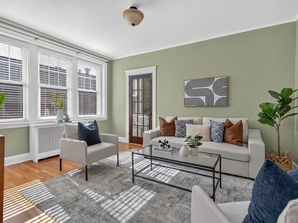 1945 Commonwealth Ave APT 62, Brighton, MA 02135