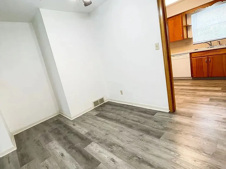 206 Kenridge Rd #1 — Photo 7