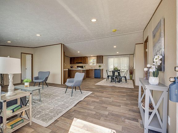 4th image of 325 Laws Rd