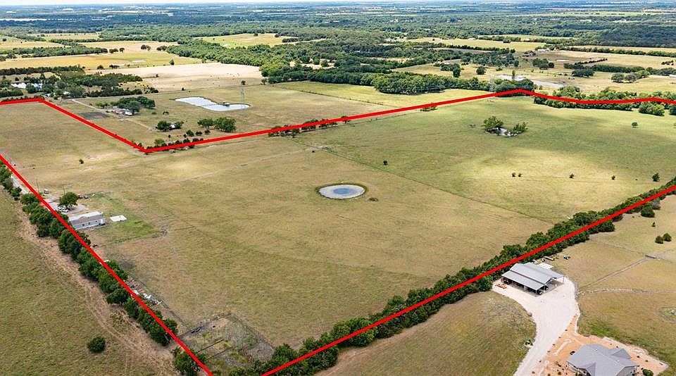 1st image of 330 County Road 1001