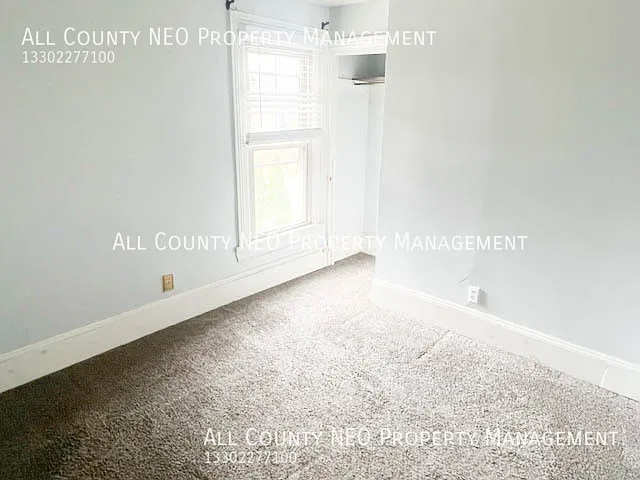 1852 W 45th St #REAR — Photo 9