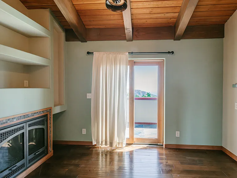 300 Corona Rd — Photo 18