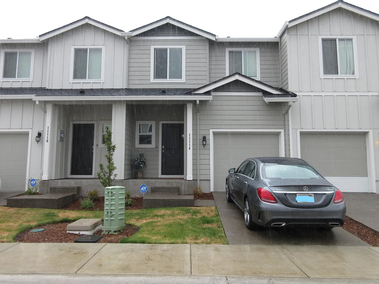 3 bed, 2.5 bath, 1542 sqft, $2,350 — Photo 2
