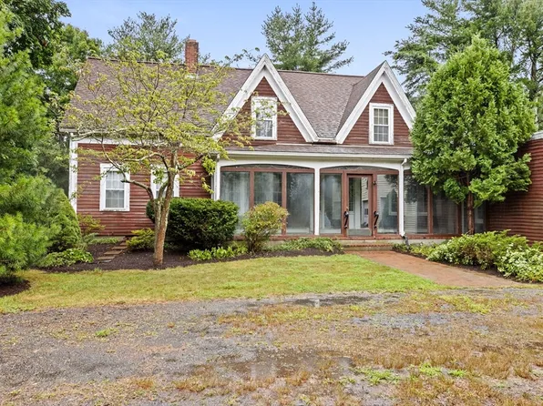 54 Prospect St, Bridgewater, MA 02324