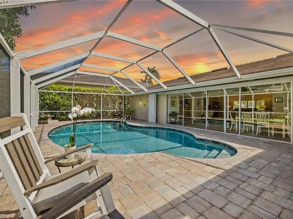 636 Park Shore DR, NAPLES, FL 34103