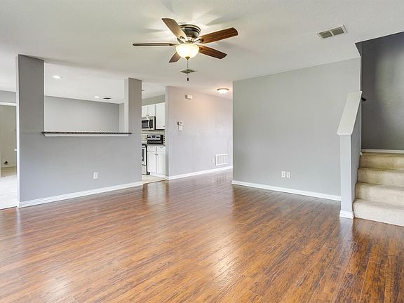 4th image of 4928 Wildcreek Way