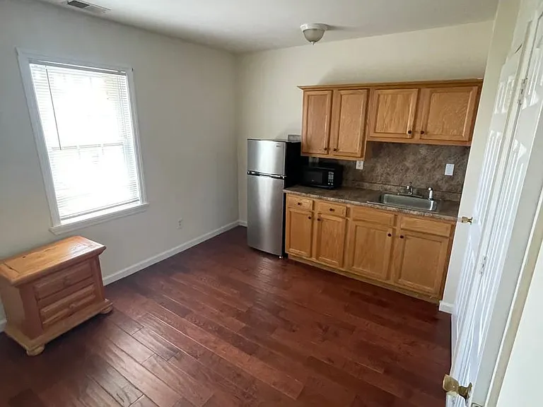 55 Highland Ave — Photo 2