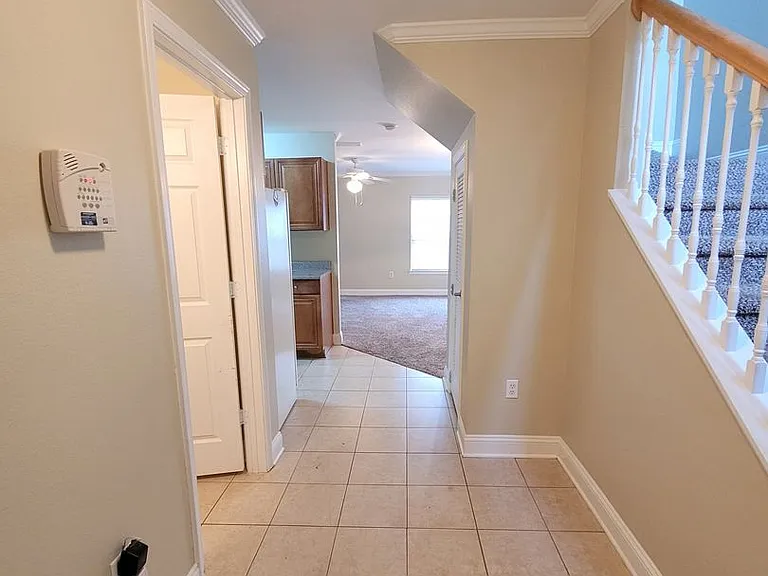 803 Majestic Dr — Photo 7