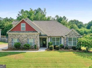 1246 Fox Creek Dr, McDonough, GA 30252