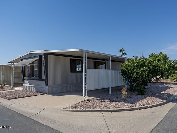 2nd image of 450 W SUNWEST Drive #1