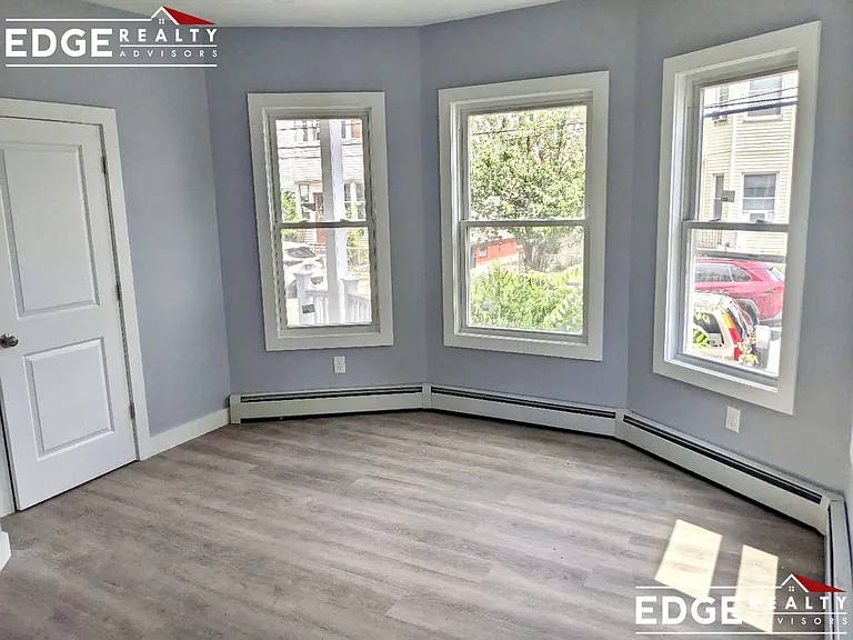 40 Mansfield St #40 — Photo 5