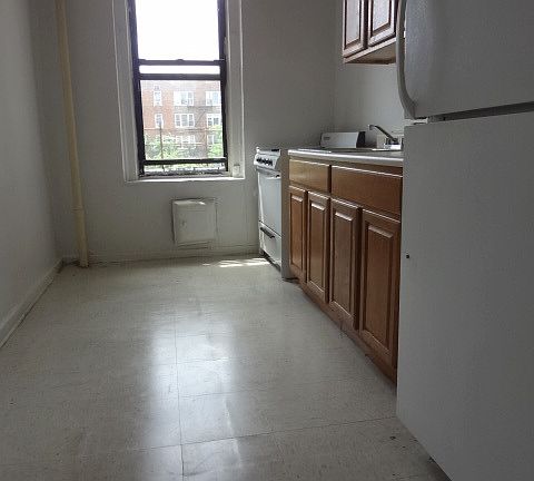 2nd image of 3524 Hull Ave APT 5A