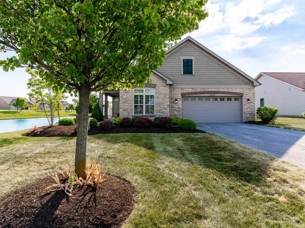 1529 Summit Reserve Dr, Fort Wayne, IN 46814