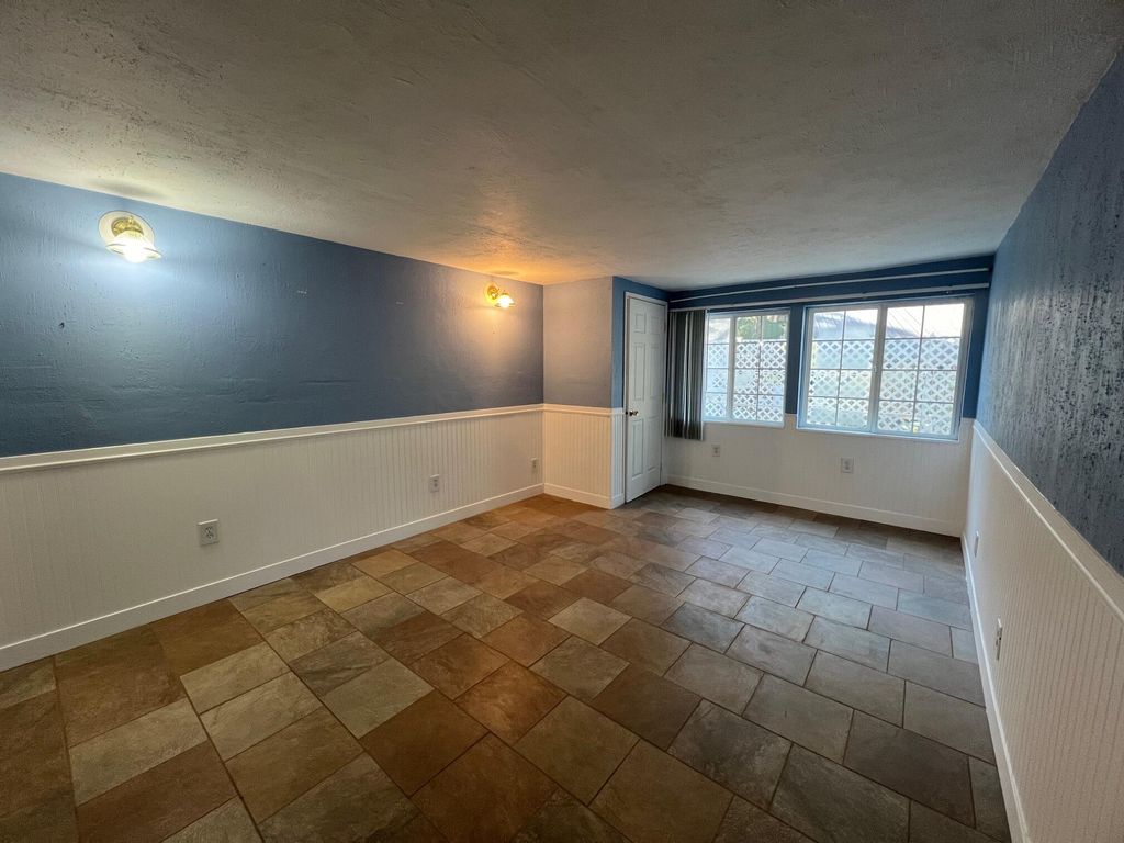 52360 Ammon Rd, La Pine, OR - More
