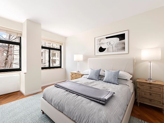 3rd image of 124 E 79th St #3A