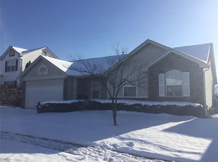 2442 Black Pine Ct, Florissant, MO