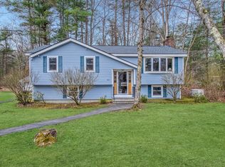 40 Charles St, Georgetown, MA 01833